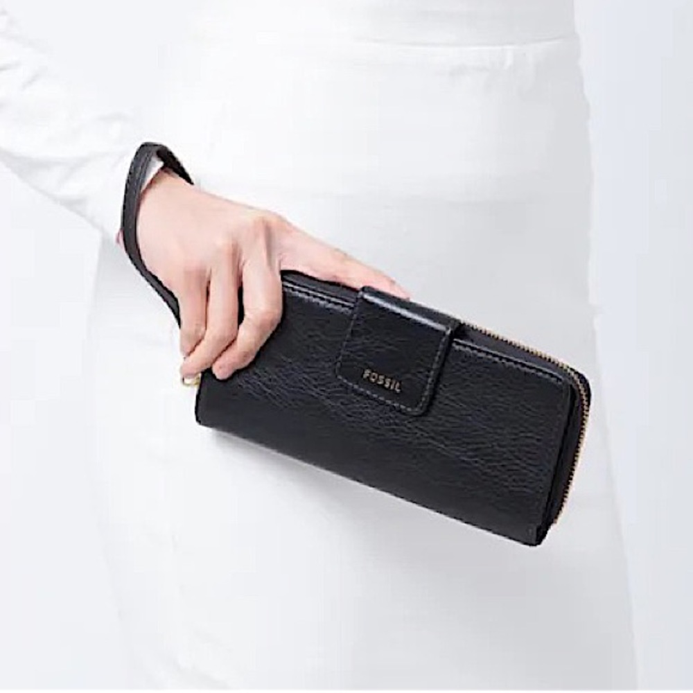 FOSSIL Black Leather Madison Zip Clutch Wallet Wrislet, 26 Credit Card Slots! 💳